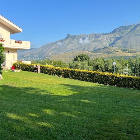 Livingapple Appartement Scauri  Buitenkant foto