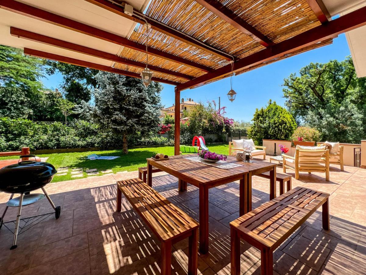 Livingapple Appartement Scauri  Buitenkant foto