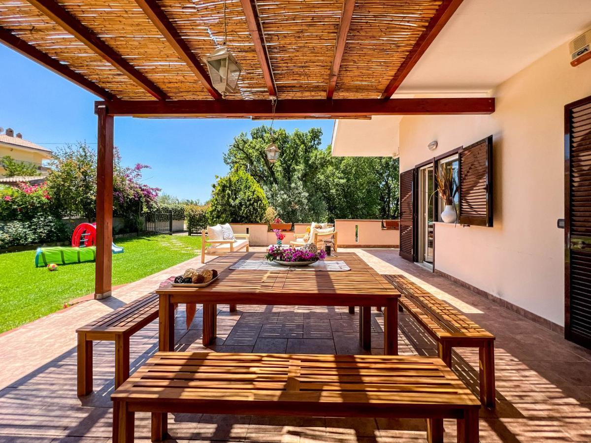 Livingapple Appartement Scauri  Buitenkant foto